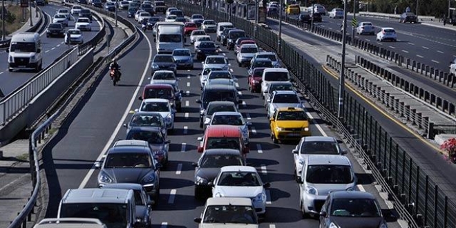 Trafiğe kayıtlı araç sayısı 20 milyon 98 bin 994
