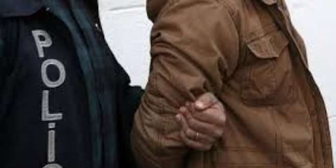 Eski Kadriye Belde Belediye ba�kan� ve 8 ki�i serbest