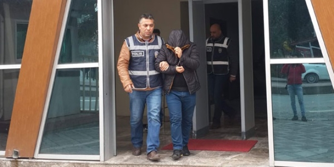 Kiralık araçla 7 ev soyan üniversiteli soyguncular yakalandı