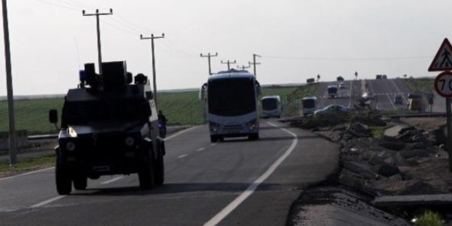 Nusaybin'de zırhlı araca bombalı saldırı: 3 polis yaralı