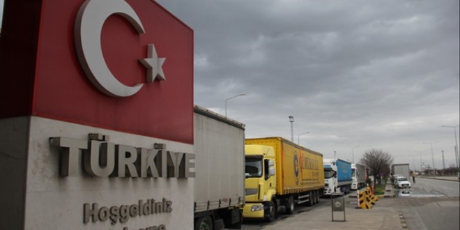 Mülteci krizi sınır kapılarını bir bir kapattı
