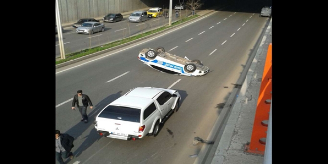 Bakan Ylmaz'n konvoyunda kaza 3 polis yaral