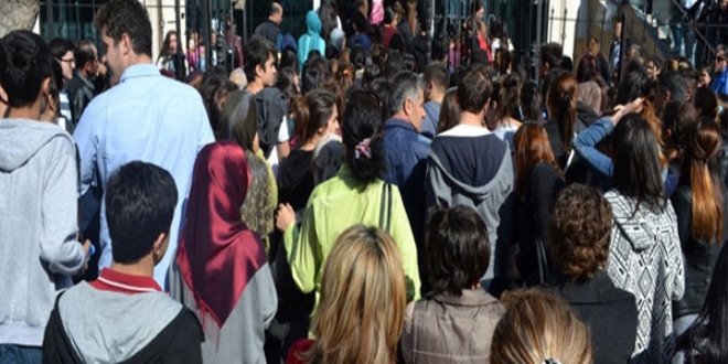 Baba kız aynı binada YGS heyecanı yaşadı