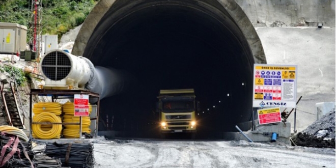 Ilgaz Dağı Tüneli'nde ışık göründü