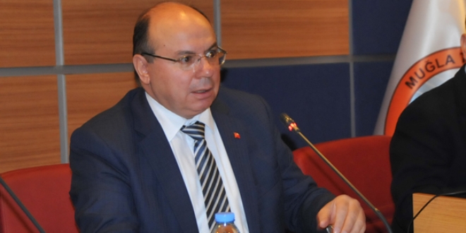 Vali: Burası ideolojik tartışma yeri değil
