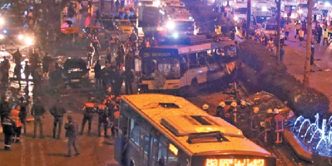 Karanlk aydnlarn ihanet nesli