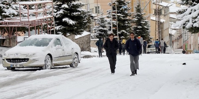 Dou Anadolu'da kar ya etkili oldu