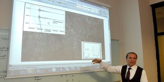 'Ankara'daki patlaman�n etkisi 1,4 b�y�kl���ndeki depreme e�it'