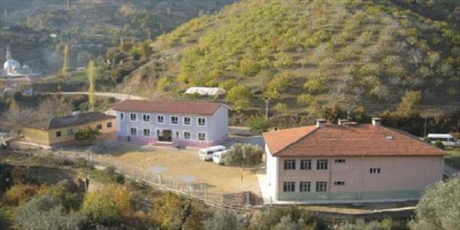 Hizmetliye, 6 kız öğrenciye tacizden tutuklama