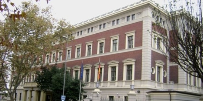 Alman Lisesi'nde güvenlik tatili