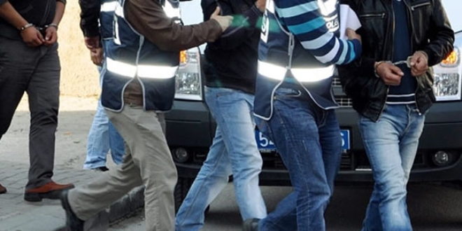Kırşehir'de 2 HDP yöneticisi gözaltında