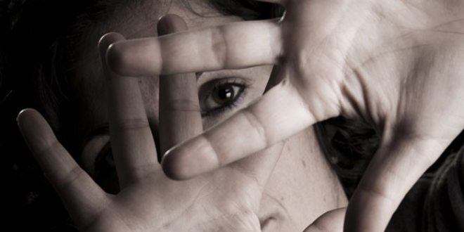 Kad�n katiline zorla indirim