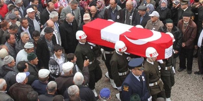 Nusaybin'de 1 polis, 2 asker şehit