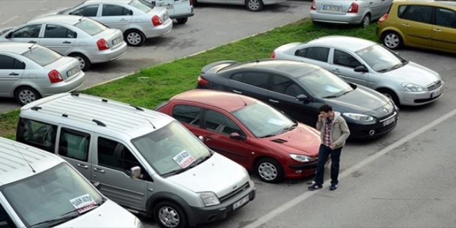 'İkinci el'de 15-25 bin liralık otomobiller yok satıyor