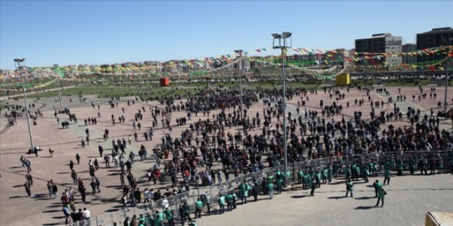 Diyarbakır'da nevruz etkinliği ilgi görmedi