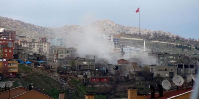 Şırnak'ta bir evde 2 ton patlayıcı imha edildi