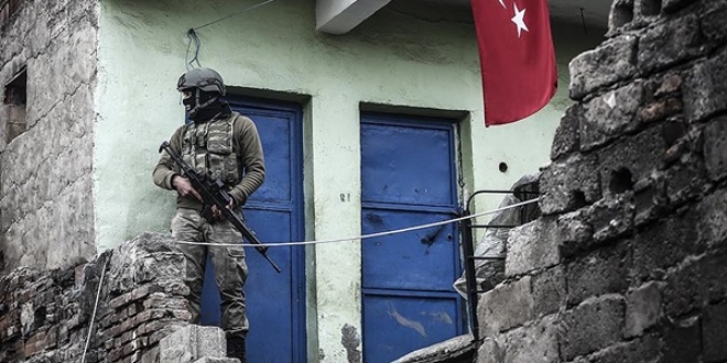 Yüksekova'da terör saldırısı: 3 şehit, 9 yaralı