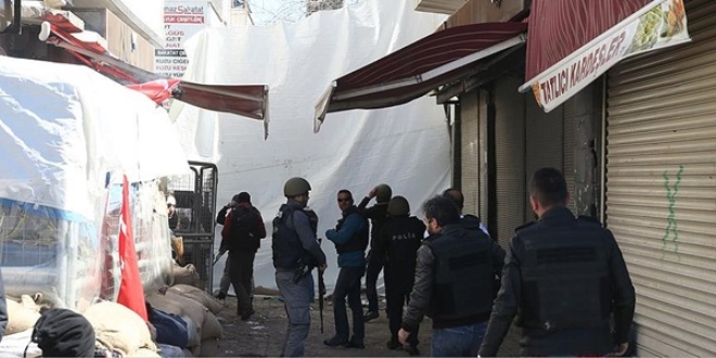 Polis katili terörist ölü ele geçirildi