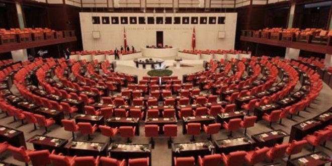 Kılıçdaroğlu, Bahçeli ve Demirtaş hakkında fezleke