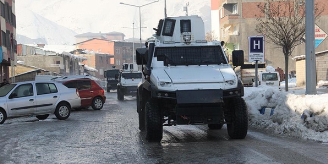 Hakkari'de baz alanlar 'gvenlik blgesi' ilan edildi