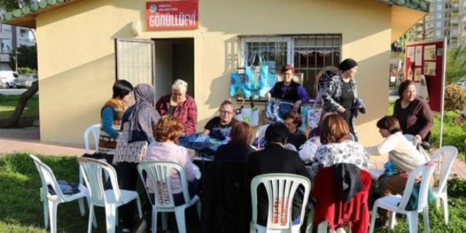 Çöpler kız öğrencilere burs olacak
