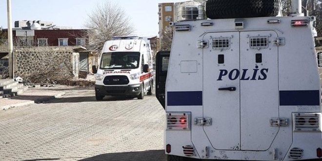 rnak'taki terr operasyonunda bir polis ehit oldu