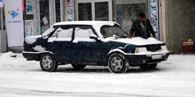 Ardahan'da kar ya hayat olumsuz etkiledi
