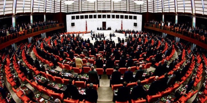 Terör zirvesinde dua edip dağıldılar