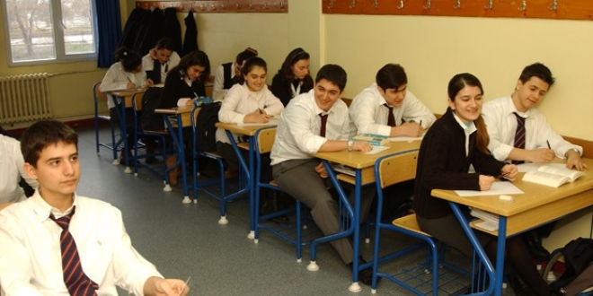 Üniversiteler ve liseler öğrenciler için çalışacak