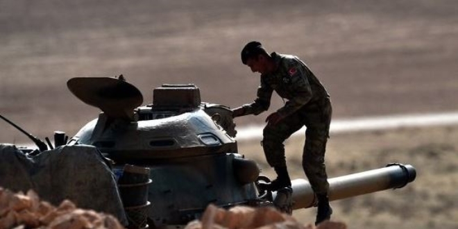 Kuzey Irak'ta 1 Türk askeri şehit oldu