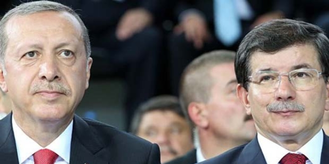 Ak Parti, Partili Cumhurbaşkanı istiyor