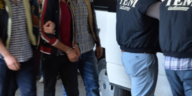 Gaziantep'te DAEŞ'e katılmak isteyen 3 kişi yakalandı