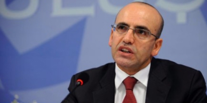 Şimşek: Memurlara yeşil pasaport verilmemesi lazım