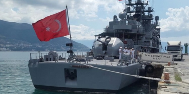 T�rk sava� gemileri Odessa liman�na geldi