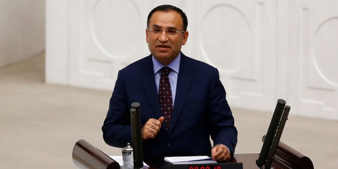 Adalet Bakanı Bozdağ hakkındaki gensoru kabul edilmedi