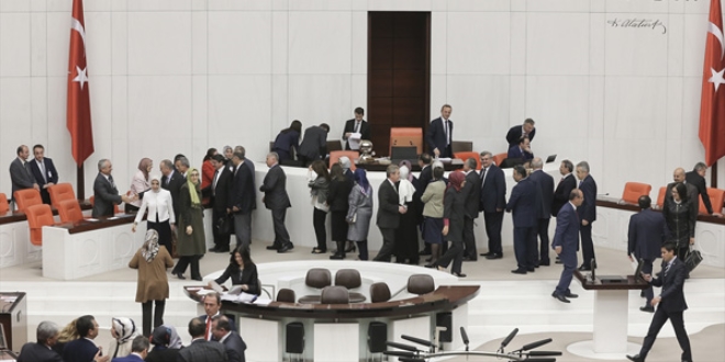 Bakan Ramazanoğlu ile CHP'li Gök arasında gerginlik