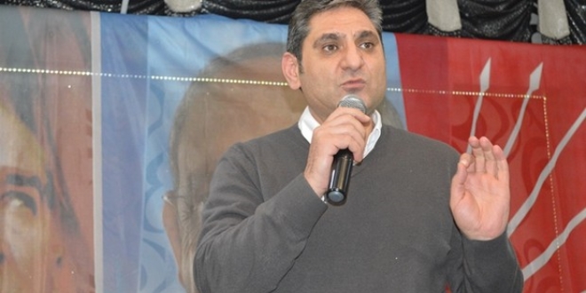 CHP'li vekil, CHP'li başkana bayrak açtı