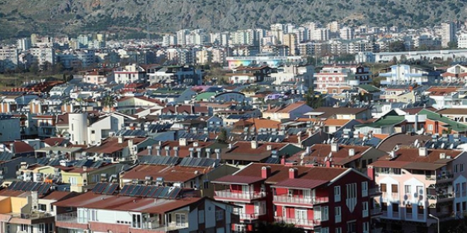 Ruslar, Antalya'da konut almayı sürdürüyor