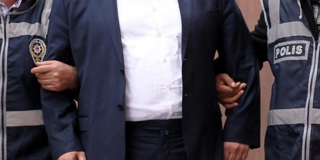 FET�/PDY operasyonu: 3 ��retmen serbest