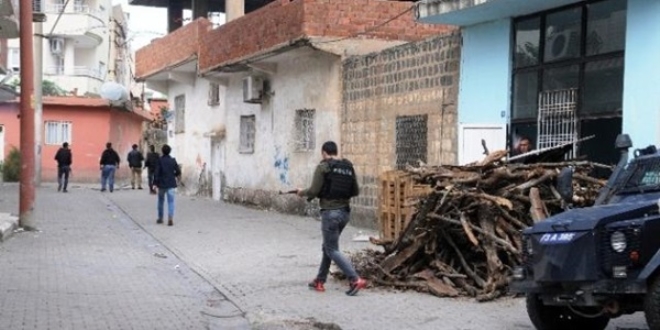 PKK'dan roketatarl saldr: 4 asker yaral