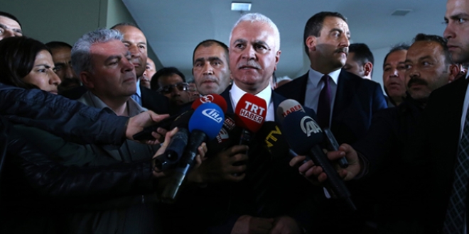 'Karar, T�rk siyasi hayat�n�n gelece�ine ���k tutacak'