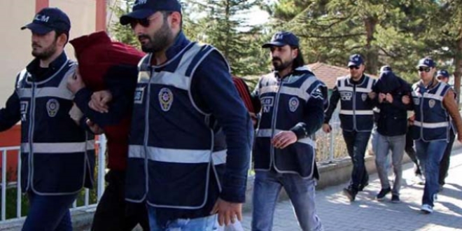 Bolu'da 4'ü üniversite öğrencisi 5 kişi gözaltına alındı