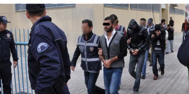 Samsun'da 5 üniversite öğrencisi gözaltına alındı