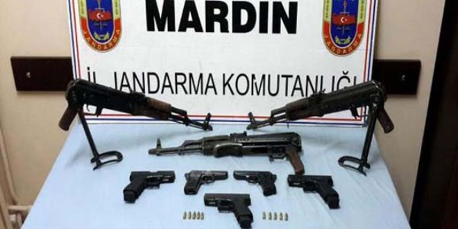 Polisi ehit eden PKK'llarn silahlar ele geti