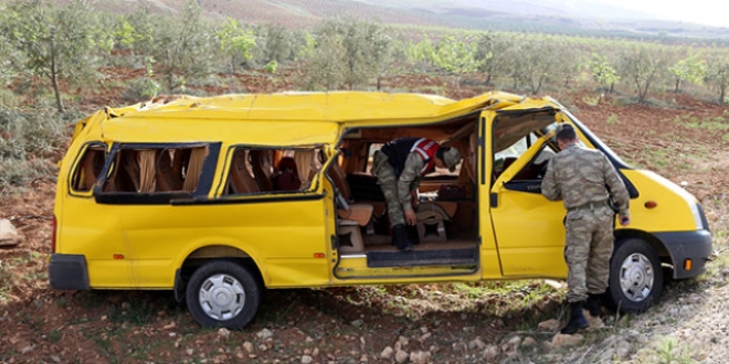 anlurfa'da renci servisi devrildi: 31 yaral