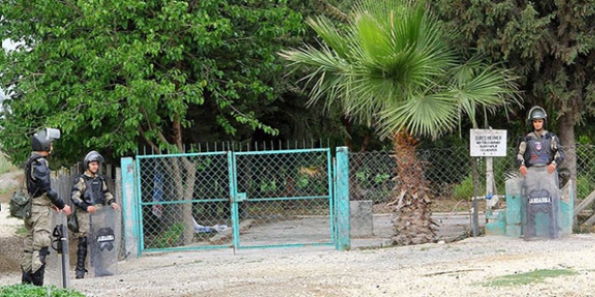 �zgecan'�n katili g�m�lmesin diye mezarl��� kilitlediler