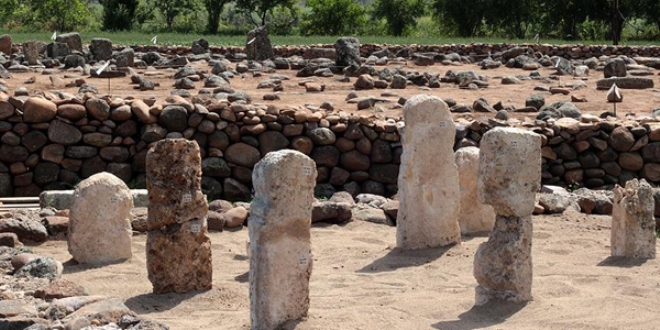 Hatay'da Kay Boyu damgal mezar talar bulundu