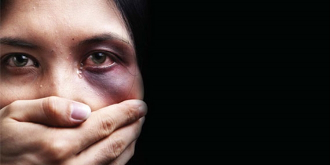 Yine kad�na �iddet: Eski ni�anl� deh�et sa�t�