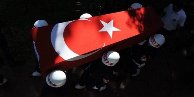 Nöbette kalp krizi geçiren uzman çavuş şehit oldu