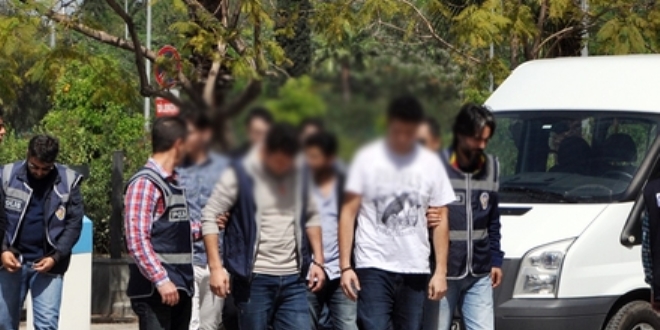 Antalya'da 2'si temen 14 kii tutukland